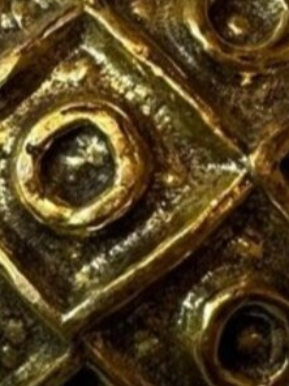 Zentall Vintage Marked Gold Tone Textured Brooch